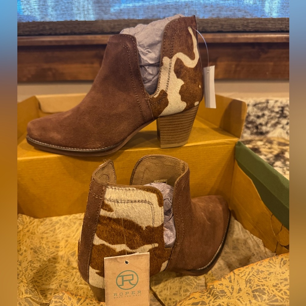 Snip Toe Leather Shorty Boot High Heel Bought Brown Cow Hair On Hide Ankle Boot